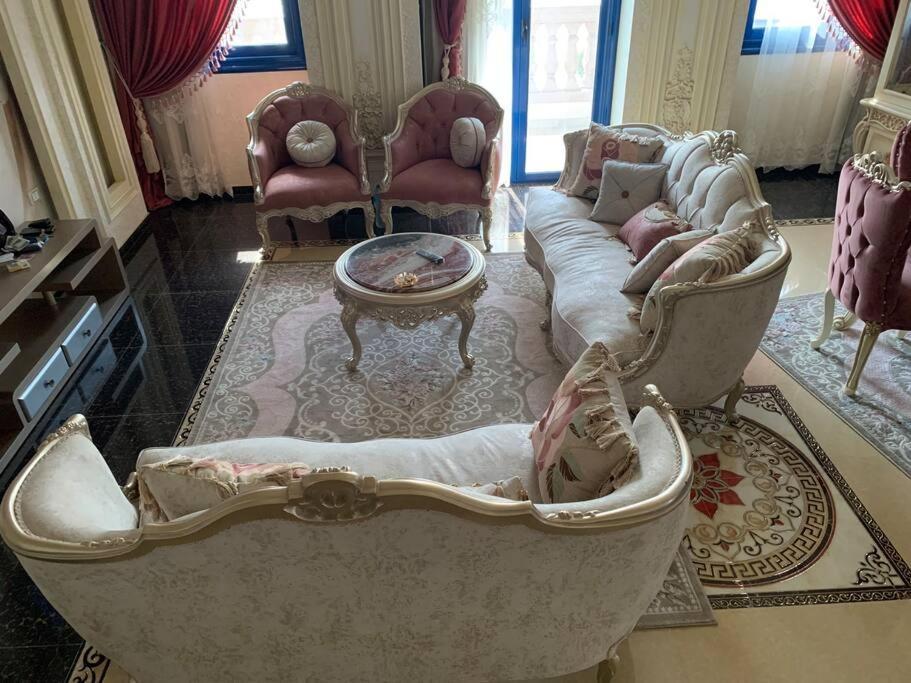 Luxury 2bh With Full Nile View Cairo